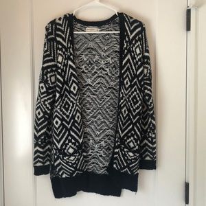 Abercrombie Black and White patterned Cardigan